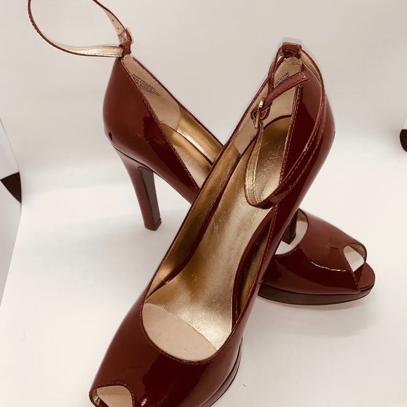 Nine West Patent Leather Red Shoes Size 6.5 NWOT - Picture 6 of 6